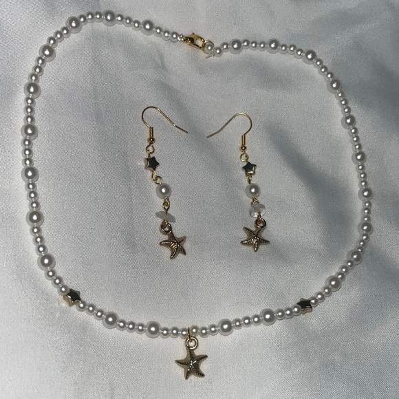 UNDER THE SEA GOLD SET - Picture 1 of 3